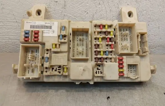 Ford C-MAX I Fuse box set 7M5T14A073CB 00107853 519242101