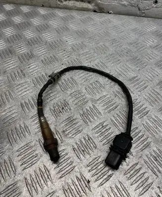 Volkswagen PASSAT B7 Lambda probe sensor 03C906262