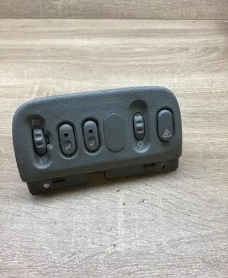 Renault Scenic I Seat heating switch 7700432429 8200171263