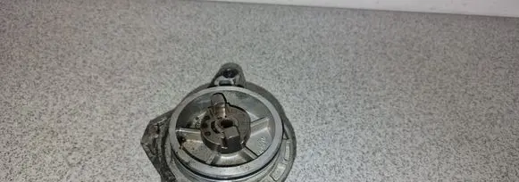 BMW 5 E39 Vacuum pump 1162249939 249939