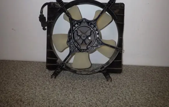 Suzuki Liana Air conditioning (A/C) fan (condenser) 