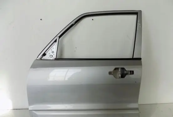 Mitsubishi Pajero Front door