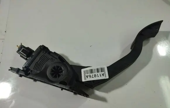 Ford C-MAX II Accelerator throttle pedal F1DC9F836AA
