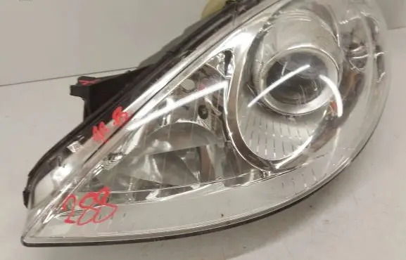Mercedes-Benz A W169 Headlight/headlamp 1698200561-kolumb