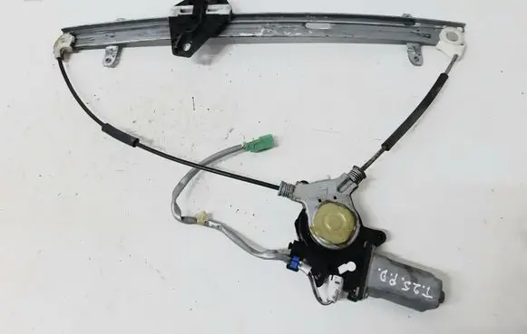 Honda CR-V Front door window regulator with motor