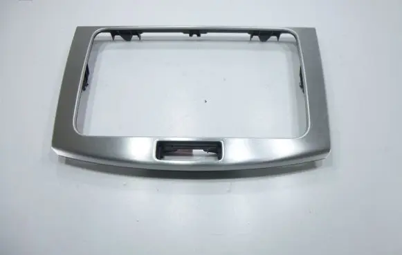 Volkswagen PASSAT B7 Radio/GPS head unit trim 3AA858069