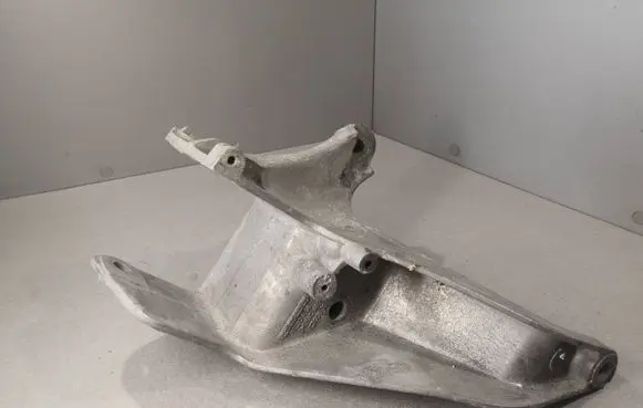 Mini One - Cooper R50 - 53 Engine mounting bracket 2211675622105 M12301 M12301GB
