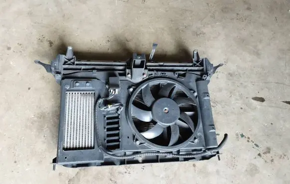 Radiator support slam panel