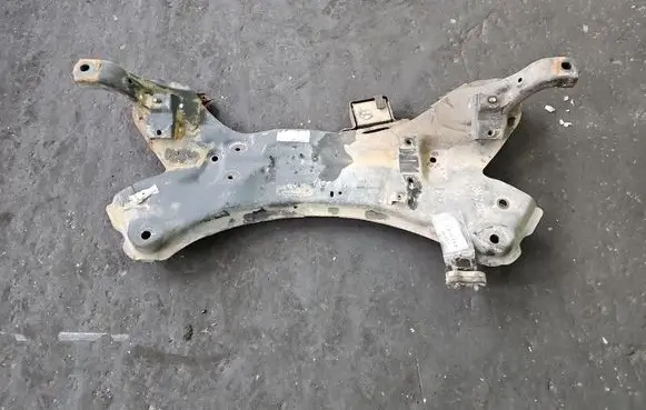 Hyundai ix35 Front axle beam 624012Y500 IMPRK1339143
