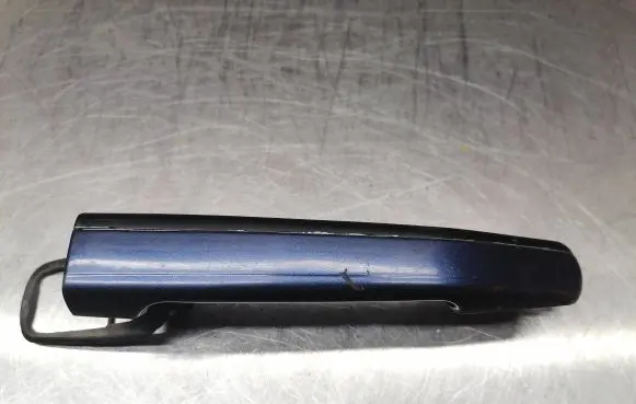 Mercedes-Benz C W202 Front door exterior handle