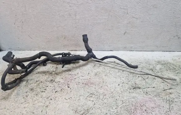 Mercedes-Benz B W245 Engine coolant pipe/hose A1698301496 A6402000515 DBL625412