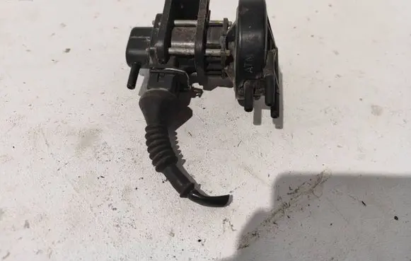 Audi A6 S6 C4 4A Turbo solenoid valve 357906283