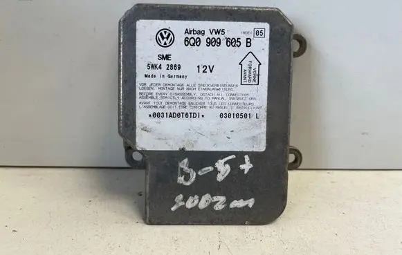Volkswagen PASSAT B5.5 Airbag control unit/module 6Q0909605B 4286