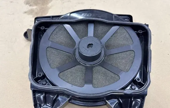 Audi A8 S8 D4 4H Subwoofer speaker 4H0035481A 617061001 3168800020