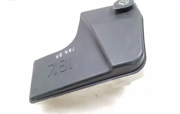 BMW X5 E53 Windshield washer fluid reservoir/tank 8252738