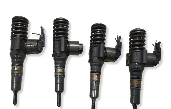 Audi A3 S3 8P Fuel injectors set 0414720404