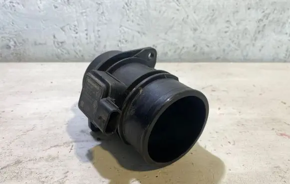 Renault Megane III Mass air flow meter 8200682558 H8200702517 5WK97021