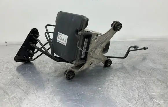 BMW 7 F01 F02 F03 F04 ABS Pump 6792478