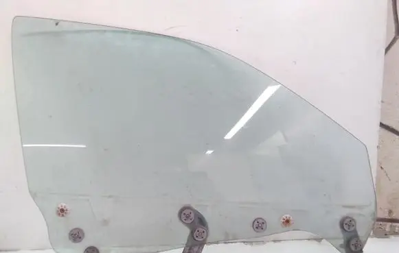Subaru Impreza II Front door window glass four-door A3R00020
