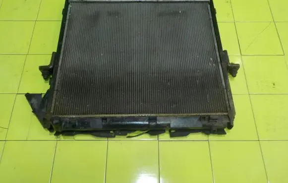 Nissan Navara D40 Coolant radiator 