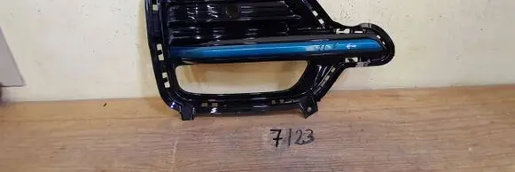 KIA Niro Seat belt trim 056468168