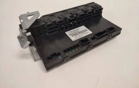 Mercedes-Benz E W211 Comfort/convenience module 2115452201 5DK00804760
