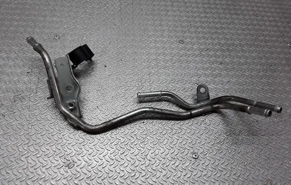 Toyota Auris 150 Fuel line pipe