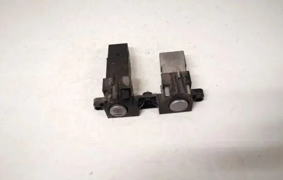 Mazda BT-50 Windscreen/window heater switch