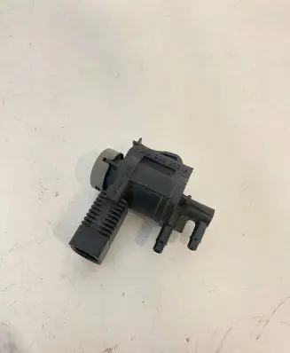 Volkswagen PASSAT B6 Turbo solenoid valve 1K0906283A
