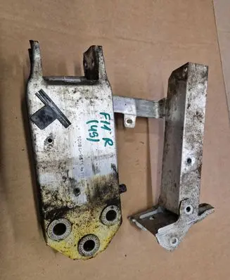 BMW 5 F10 F11 Front bumper shock/impact absorber 7158874