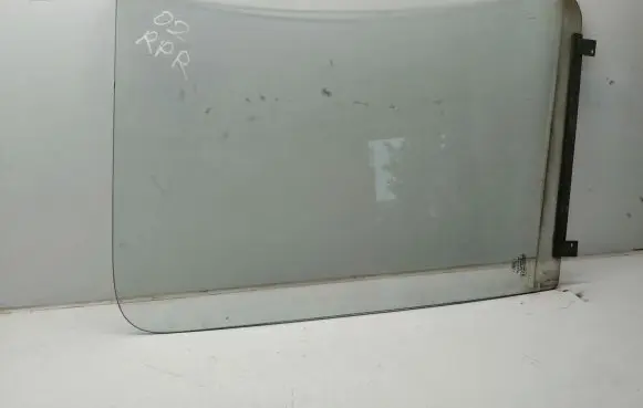 Ford Transit Front door window glass four-door 43R007023