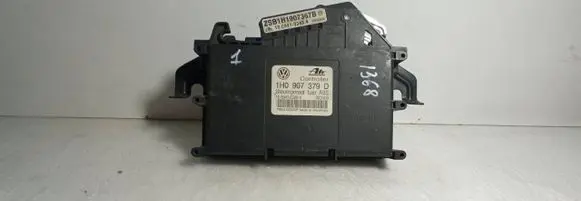 Volkswagen Golf III ABS control unit/module 1H0907379D 3X3109 10094103204