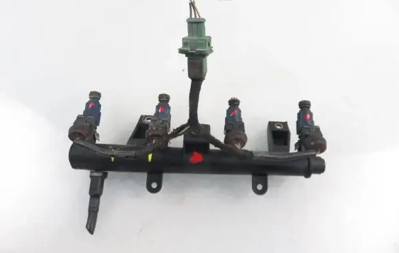 Peugeot 206 Fuel main line pipe 9625194080C