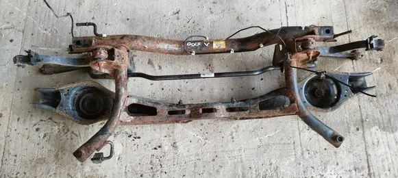 Volkswagen Golf V Rear beam 