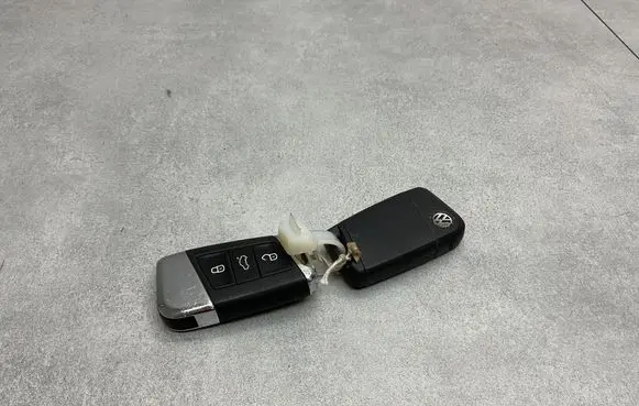 Volkswagen PASSAT B8 Ignition key/card 3G0959752K