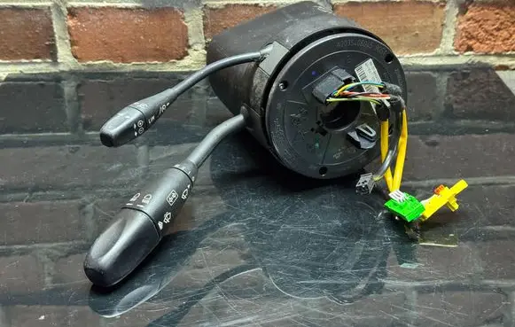 Mercedes-Benz CLK A209 C209 Airbag slip ring squib (SRS ring) A2035406045 A694640518