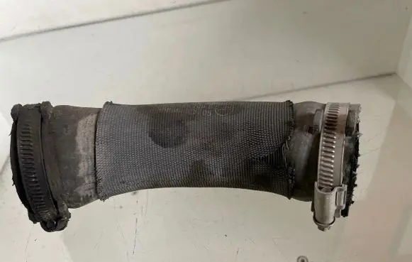 Audi A6 S6 C6 4F Intercooler hose/pipe 4F0145709E