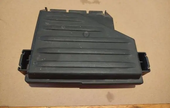 Opel Astra G Fuse box cover 13140089
