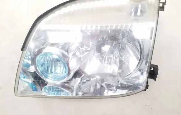 Nissan X-Trail T30 Headlight/headlamp
