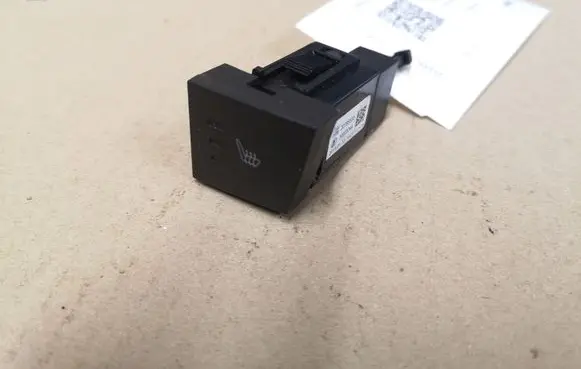 Opel Antara Seat heating switch 20785533 10023244