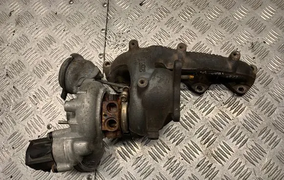 Skoda Octavia Mk2 (1Z) Turbo 03C145701N 4937301001