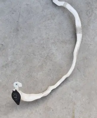 BMW 7 F01 F02 F03 F04 Window washer liquid tank fill tube 11868015