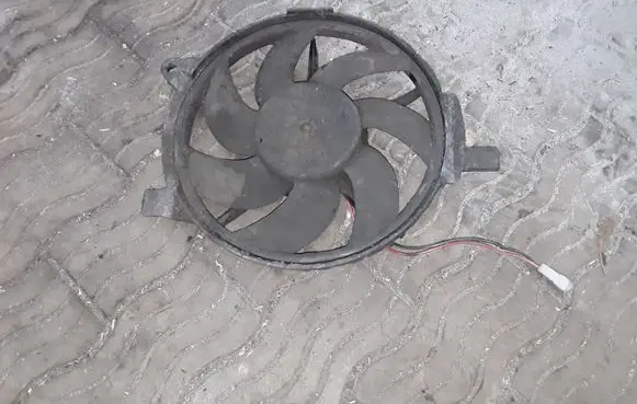 Mercedes-Benz Vito Viano W639 Electric radiator cooling fan NOCODE