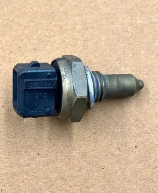 BMW 7 F01 F02 F03 F04 Coolant temperature sensor 1433076