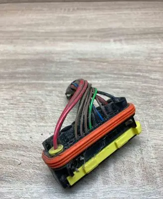 Opel Vivaro Plug wire 1241683 12416831