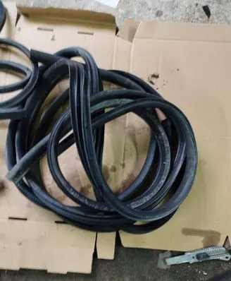 Ford S-MAX Front door rubber seal