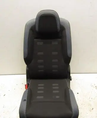 Honda Civic X Second row seats 4566