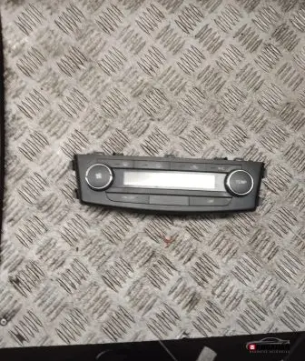 Toyota Avensis T270 Climate control unit 5590005310