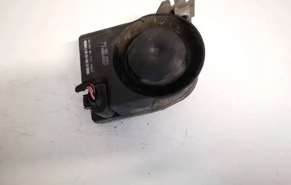 Volkswagen Tiguan Alarm system siren 1k0951605c f005v00327