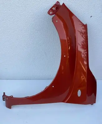 Suzuki Ignis Fender 